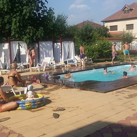 Hotel Casa Alba Râmnicu Vâlcea Exteriér fotografie