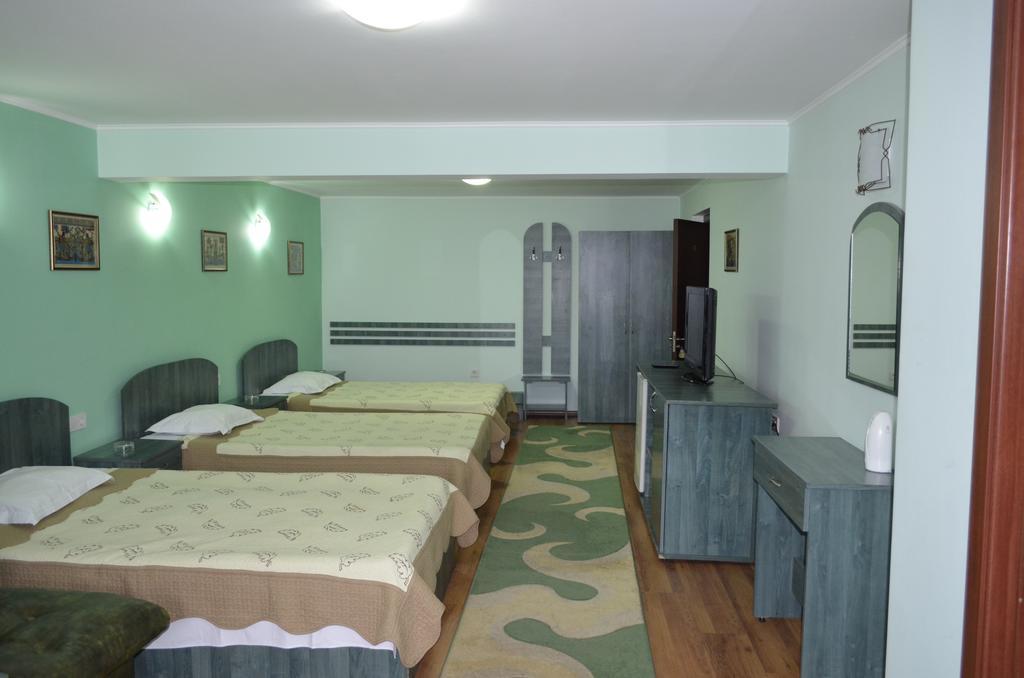 Hotel Casa Alba Râmnicu Vâlcea Exteriér fotografie