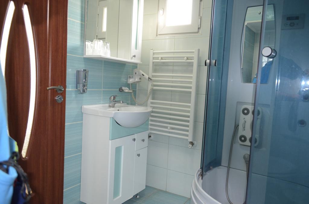 Hotel Casa Alba Râmnicu Vâlcea Exteriér fotografie