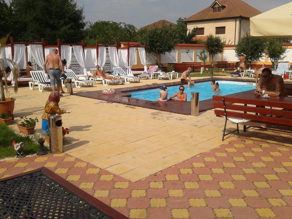 Hotel Casa Alba Râmnicu Vâlcea Exteriér fotografie