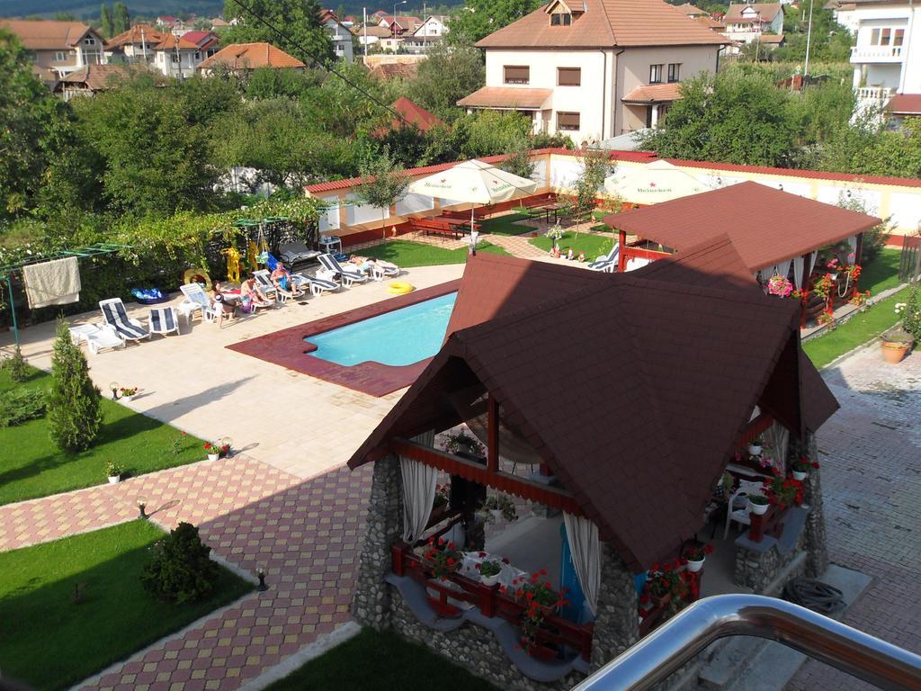 Hotel Casa Alba Râmnicu Vâlcea Exteriér fotografie