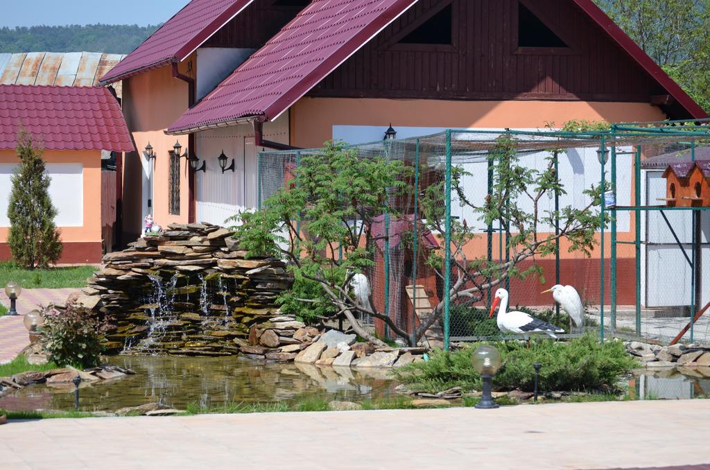 Hotel Casa Alba Râmnicu Vâlcea Exteriér fotografie