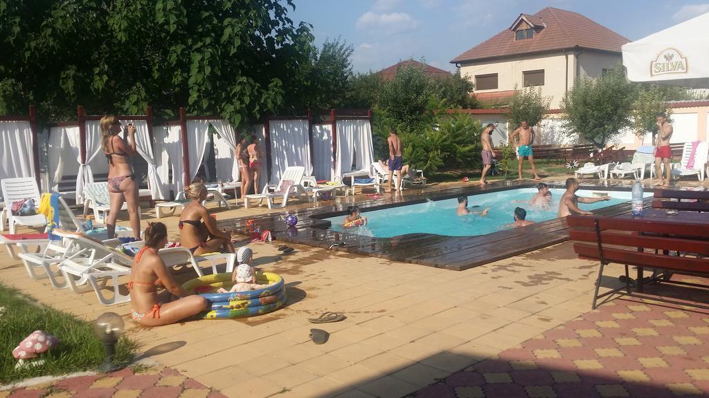 Hotel Casa Alba Râmnicu Vâlcea Exteriér fotografie